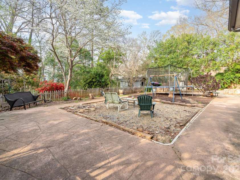 1620 Edgefield Avenue, Gastonia, NC 28052.  MLS# CAR4245881, YatesRealty ID 5385. 