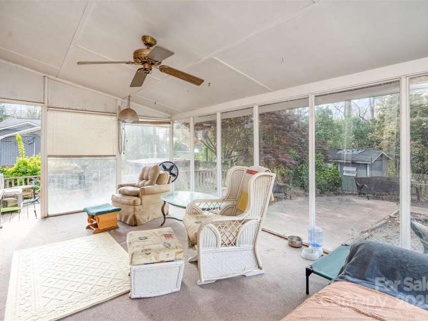 1620 Edgefield Avenue, Gastonia, NC 28052.  MLS# CAR4245881, YatesRealty ID 5385. Back patio
