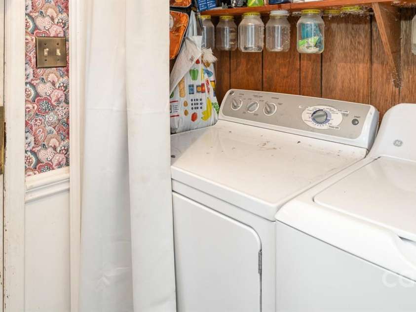 1620 Edgefield Avenue, Gastonia, NC 28052.  MLS# CAR4245881, YatesRealty ID 5385. Laundry