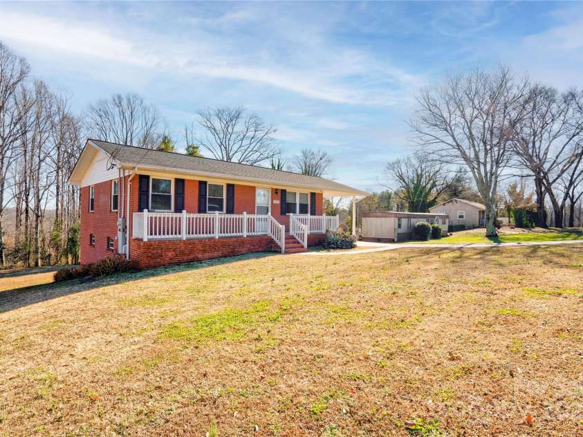 1909 Lafayette Street, Shelby, NC 28152.  MLS# CAR4331058, YatesRealty ID 5385. 