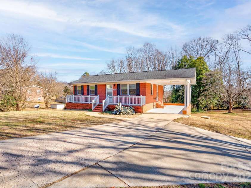 1909 Lafayette Street, Shelby, NC 28152.  MLS# CAR4331058, YatesRealty ID 5385. 