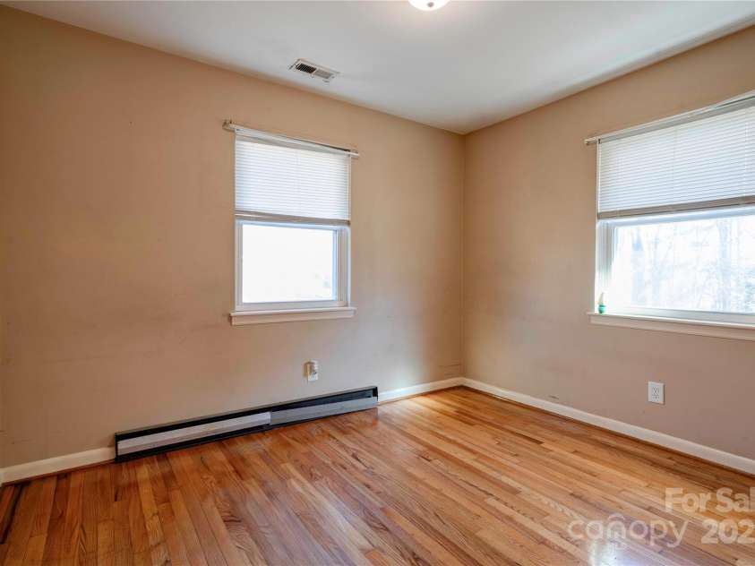 1909 Lafayette Street, Shelby, NC 28152.  MLS# CAR4331058, YatesRealty ID 5385. 