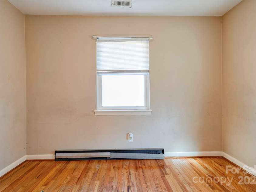 1909 Lafayette Street, Shelby, NC 28152.  MLS# CAR4331058, YatesRealty ID 5385. 