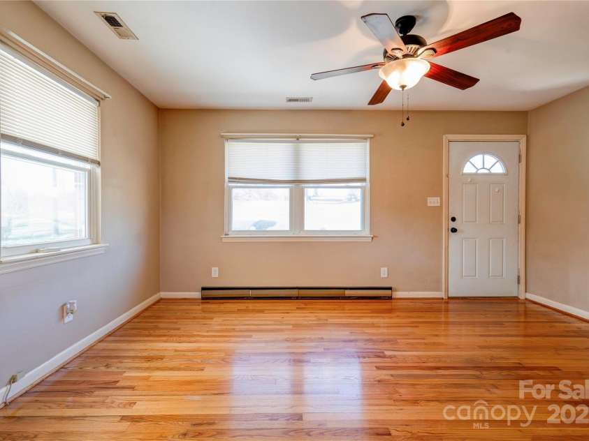 1909 Lafayette Street, Shelby, NC 28152.  MLS# CAR4331058, YatesRealty ID 5385. 