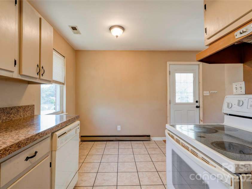1909 Lafayette Street, Shelby, NC 28152.  MLS# CAR4331058, YatesRealty ID 5385. 