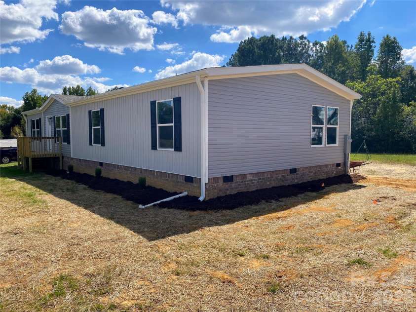 5726 Landon Place, Heath Springs, SC 29058.  MLS# CAR4429473, YatesRealty ID 53855. 