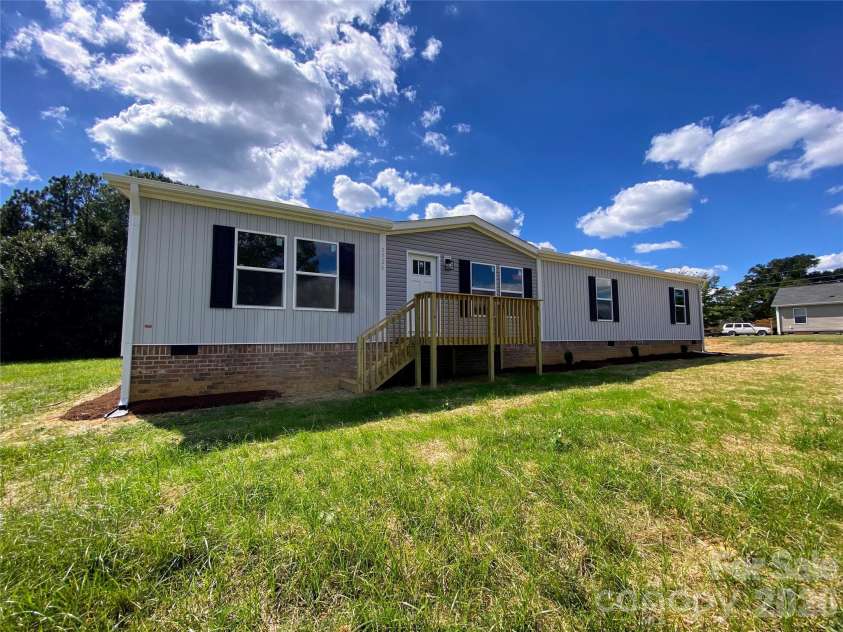 5726 Landon Place, Heath Springs, SC 29058.  MLS# CAR4429473, YatesRealty ID 53855. 