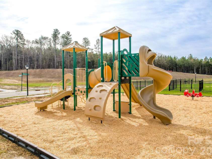 567 Cottage Garden Lane, Belmont, NC 28012.  MLS# CAR4430099, YatesRealty ID 53857. 