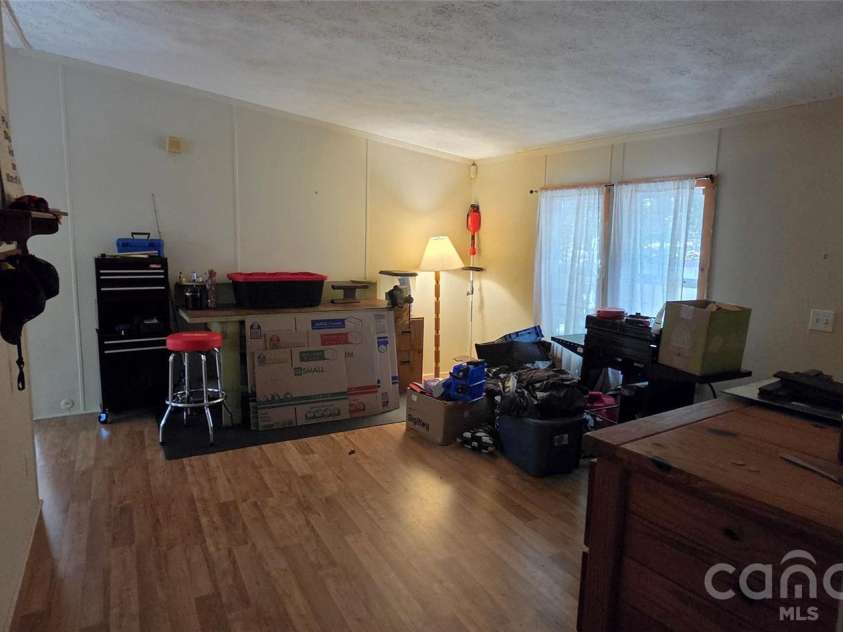 52 Tahkeyostee Ridge, Weaverville, NC 28787.  MLS# CAR4429359, YatesRealty ID 53858. 