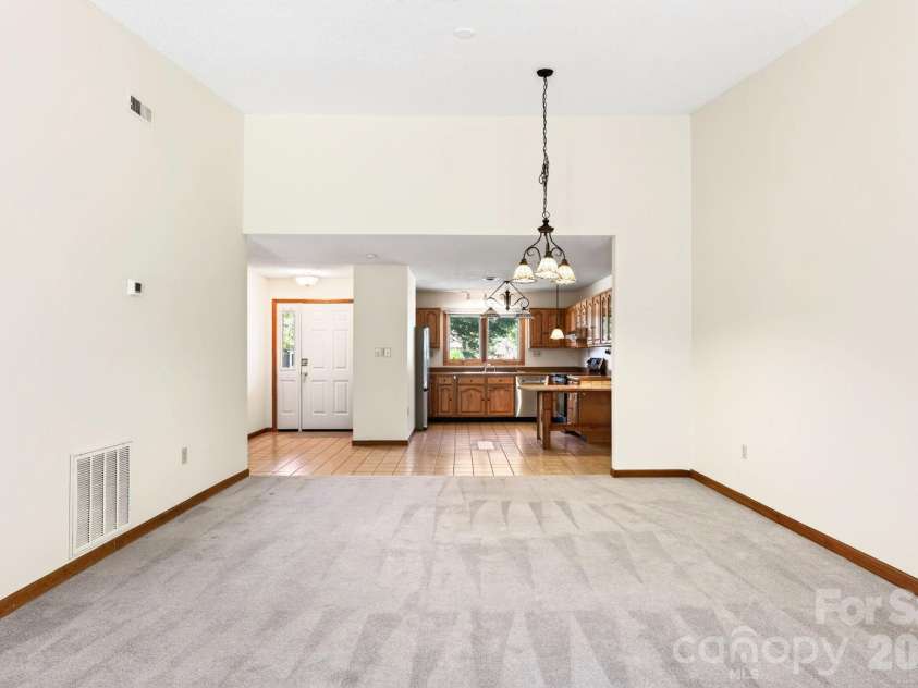 15A Windflower Court, Asheville, NC 28805.  MLS# CAR4429654, YatesRealty ID 53859. 