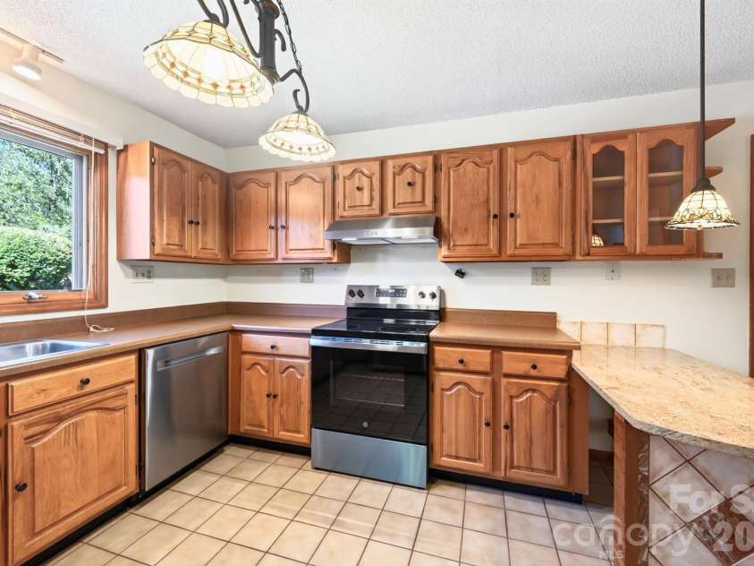 15A Windflower Court, Asheville, NC 28805.  MLS# CAR4429654, YatesRealty ID 53859. 