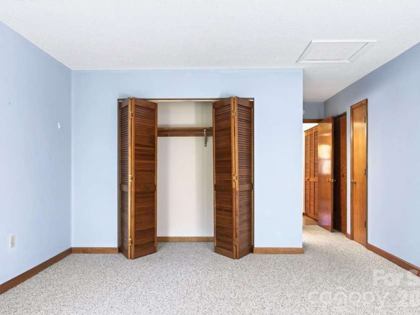 15A Windflower Court, Asheville, NC 28805.  MLS# CAR4429654, YatesRealty ID 53859. 