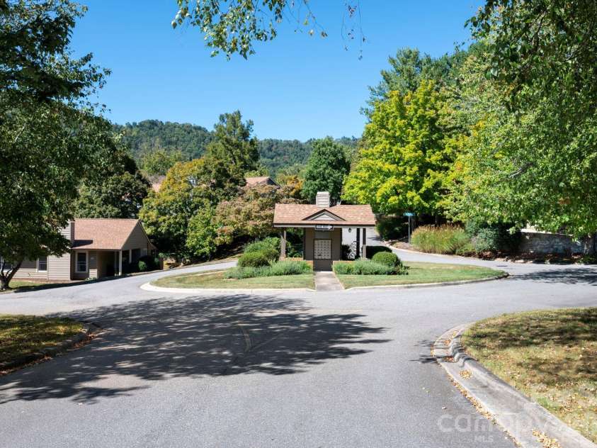15A Windflower Court, Asheville, NC 28805.  MLS# CAR4429654, YatesRealty ID 53859. 