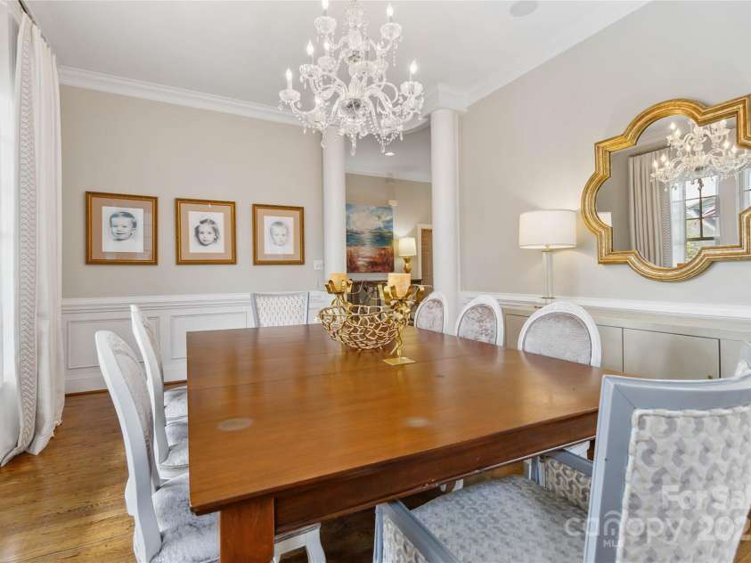 1921 Brandon Circle, Charlotte, NC 28211.  MLS# CAR4245461, YatesRealty ID 5386. 