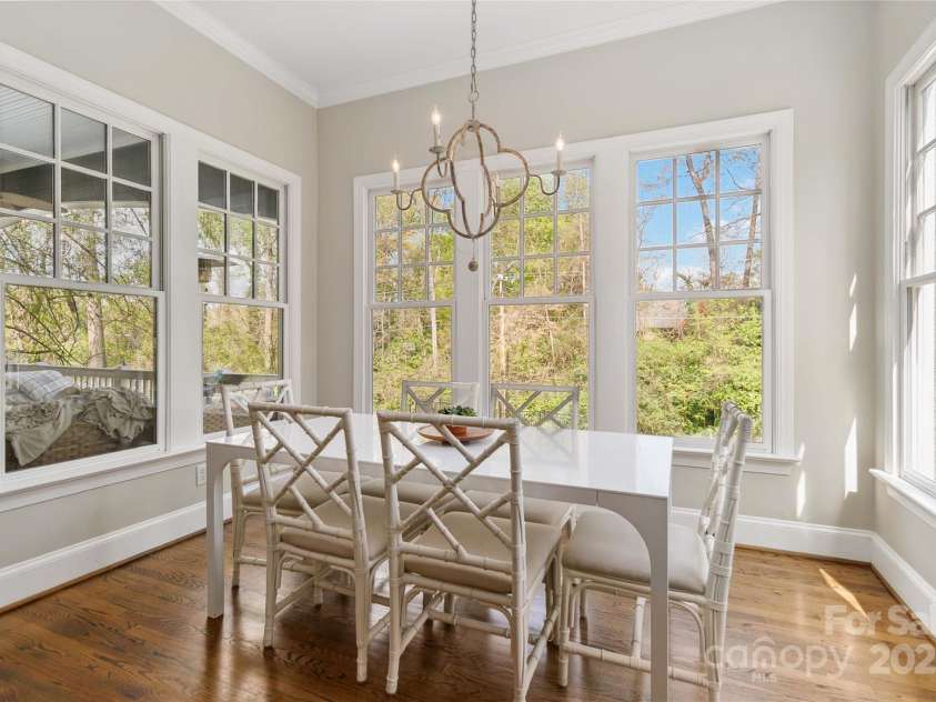 1921 Brandon Circle, Charlotte, NC 28211.  MLS# CAR4245461, YatesRealty ID 5386. 