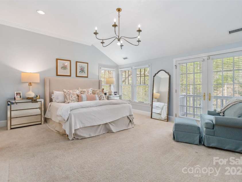 1921 Brandon Circle, Charlotte, NC 28211.  MLS# CAR4245461, YatesRealty ID 5386. Primary Bedroom