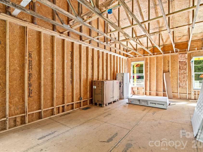 127 Katie Lane, Statesville, NC 28625.  MLS# CAR4430059, YatesRealty ID 53865. 