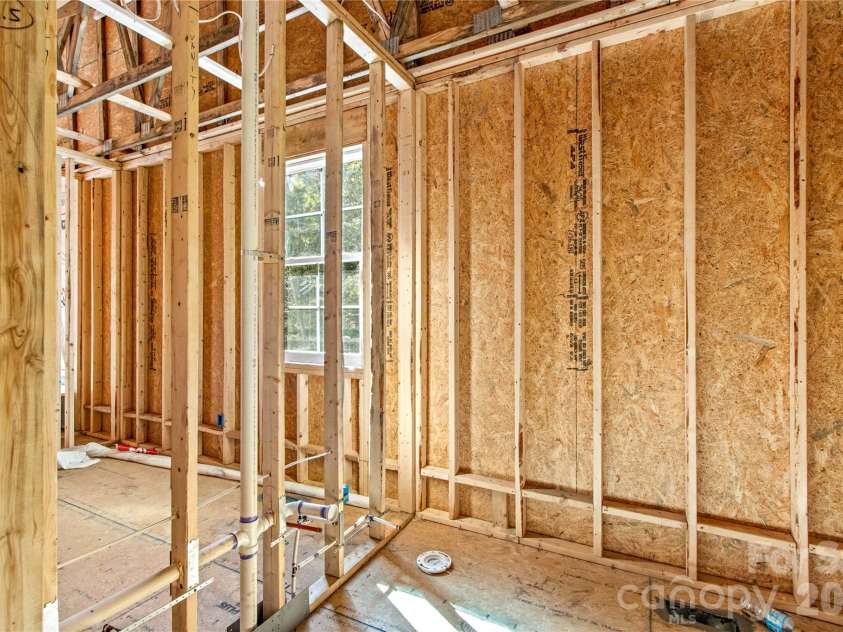 127 Katie Lane, Statesville, NC 28625.  MLS# CAR4430059, YatesRealty ID 53865. 