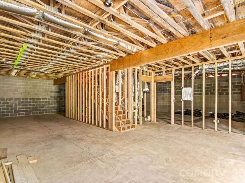 127 Katie Lane, Statesville, NC 28625.  MLS# CAR4430059, YatesRealty ID 53865. 