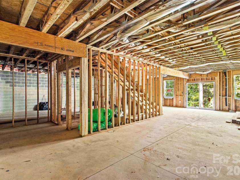 127 Katie Lane, Statesville, NC 28625.  MLS# CAR4430059, YatesRealty ID 53865. 