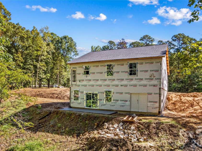 127 Katie Lane, Statesville, NC 28625.  MLS# CAR4430059, YatesRealty ID 53865. 