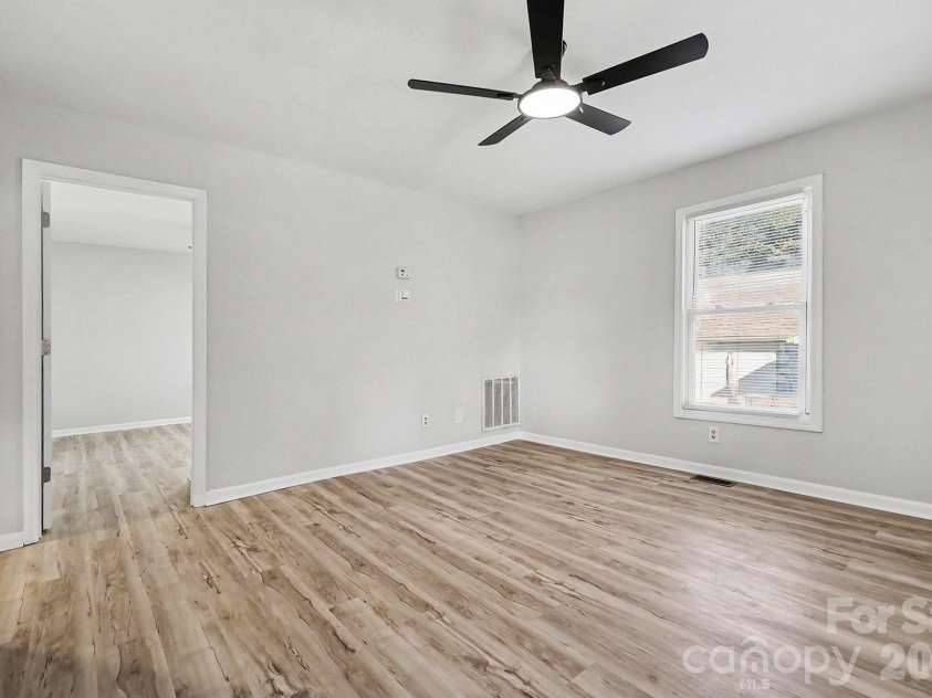 115 Lambert Street, Belmont, NC 28012.  MLS# CAR4429515, YatesRealty ID 53866. 