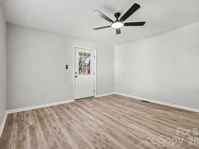115 Lambert Street, Belmont, NC 28012.  MLS# CAR4429515, YatesRealty ID 53866. 