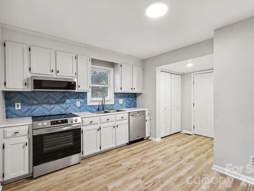 115 Lambert Street, Belmont, NC 28012.  MLS# CAR4429515, YatesRealty ID 53866. 