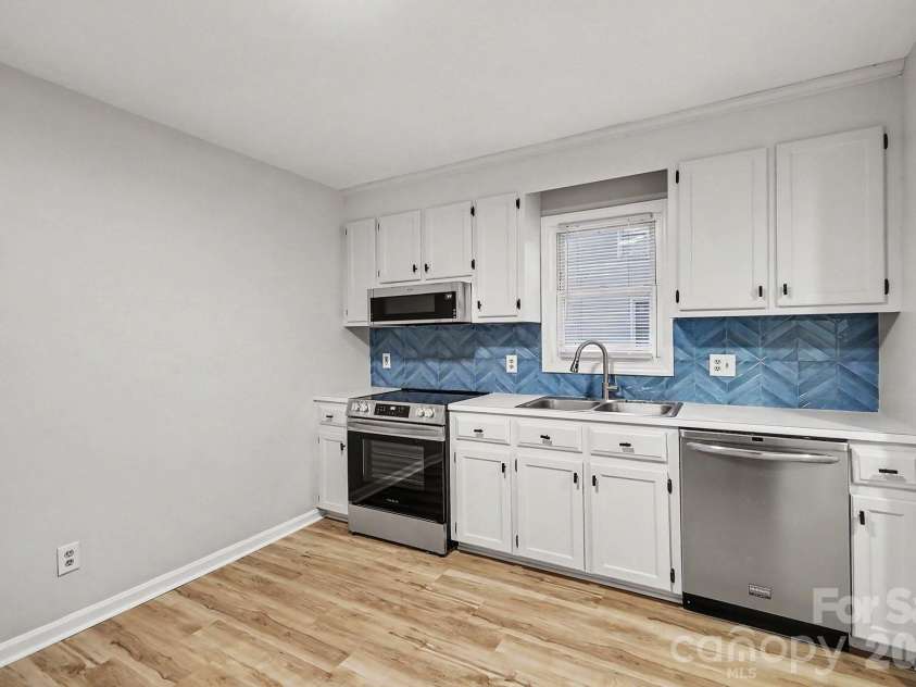 115 Lambert Street, Belmont, NC 28012.  MLS# CAR4429515, YatesRealty ID 53866. 