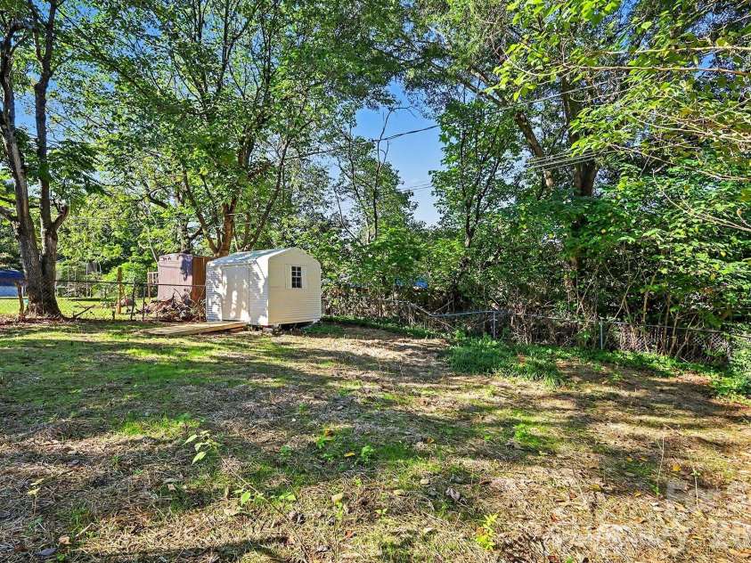 115 Lambert Street, Belmont, NC 28012.  MLS# CAR4429515, YatesRealty ID 53866. 