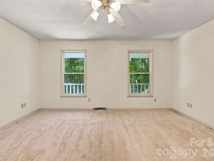 4985 Creek Court, Rock Hill, SC 29732.  MLS# CAR4429578, YatesRealty ID 53867. 