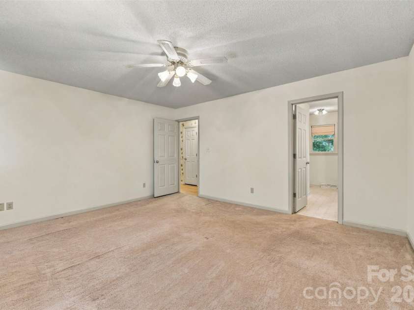 4985 Creek Court, Rock Hill, SC 29732.  MLS# CAR4429578, YatesRealty ID 53867. 