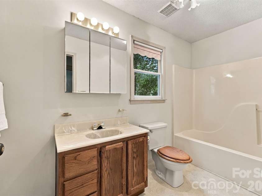 4985 Creek Court, Rock Hill, SC 29732.  MLS# CAR4429578, YatesRealty ID 53867. 