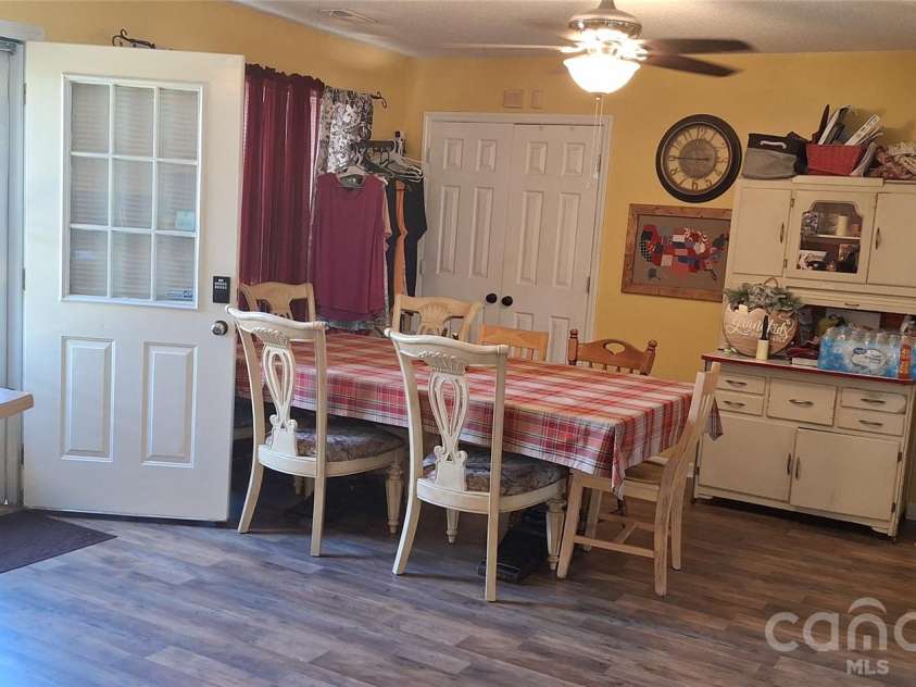 1533 Shannon Bradley Road, Gastonia, NC 28052.  MLS# CAR4429919, YatesRealty ID 53869. Dining room