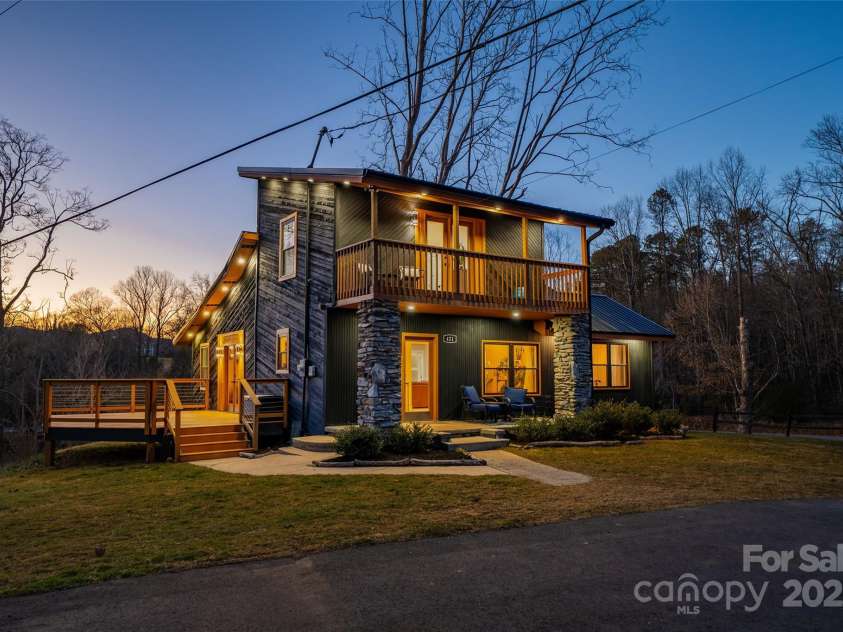 421 South Mills River Road, Mills River, NC 28759.  MLS# CAR4218168, YatesRealty ID 5387. 