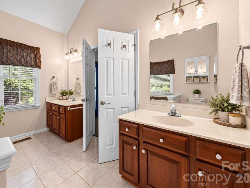 5650 Landale Court, Concord, NC 28027.  MLS# CAR4429562, YatesRealty ID 53873. 