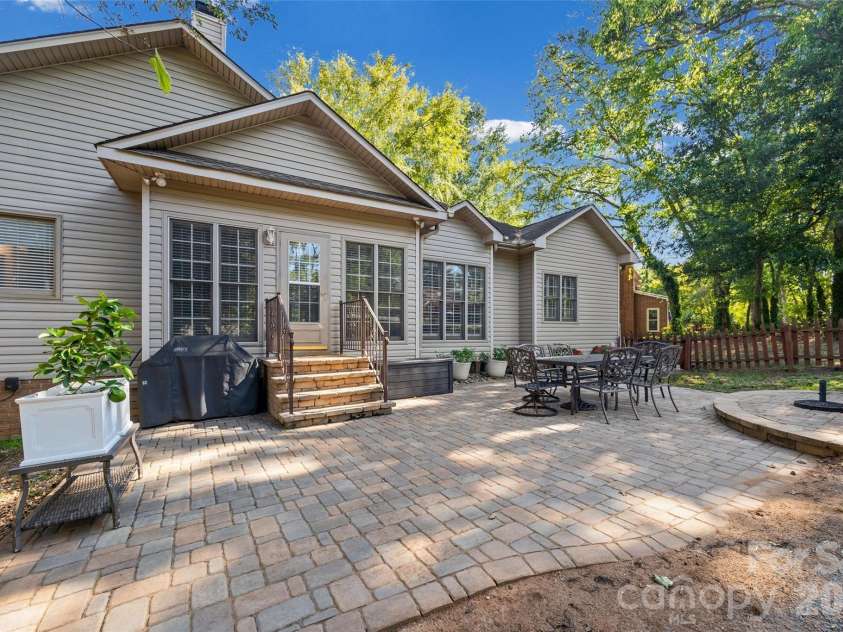 5650 Landale Court, Concord, NC 28027.  MLS# CAR4429562, YatesRealty ID 53873. 