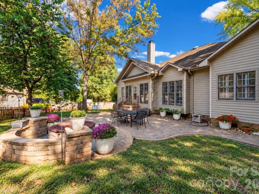 5650 Landale Court, Concord, NC 28027.  MLS# CAR4429562, YatesRealty ID 53873. 
