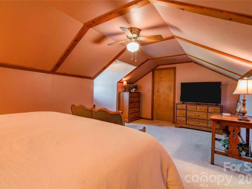 225 Hicks Hill Road, Lawndale, NC 28090.  MLS# CAR4430033, YatesRealty ID 53874. Flex Space