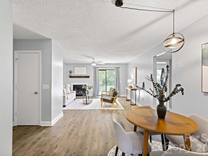 3009 Heathstead Place, Charlotte, NC 28210.  MLS# CAR4429083, YatesRealty ID 53875. 
