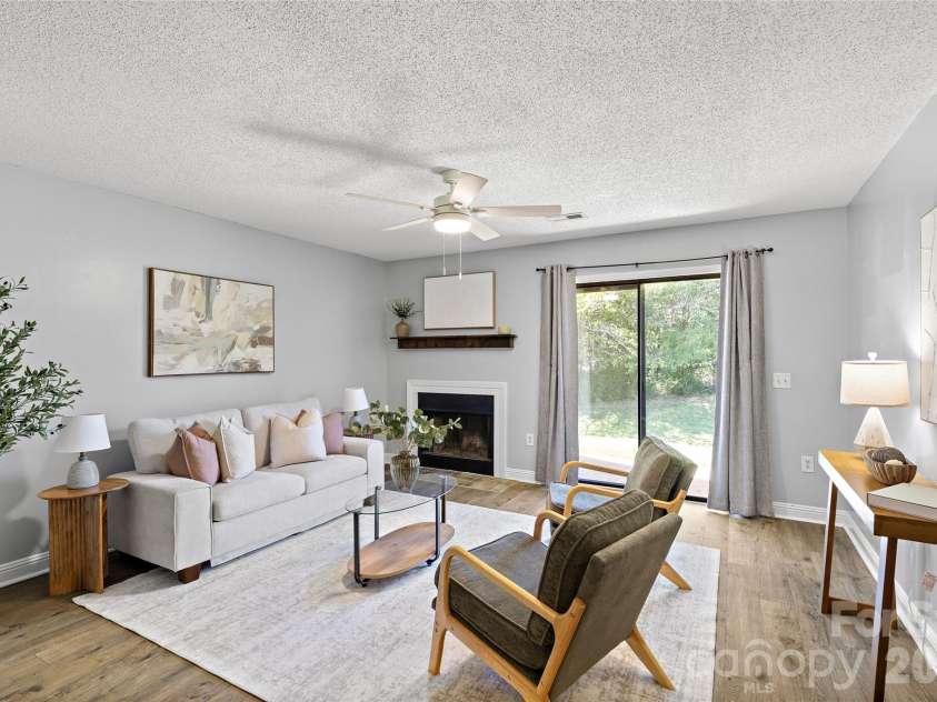 3009 Heathstead Place, Charlotte, NC 28210.  MLS# CAR4429083, YatesRealty ID 53875. 