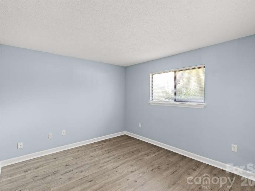 3009 Heathstead Place, Charlotte, NC 28210.  MLS# CAR4429083, YatesRealty ID 53875. 
