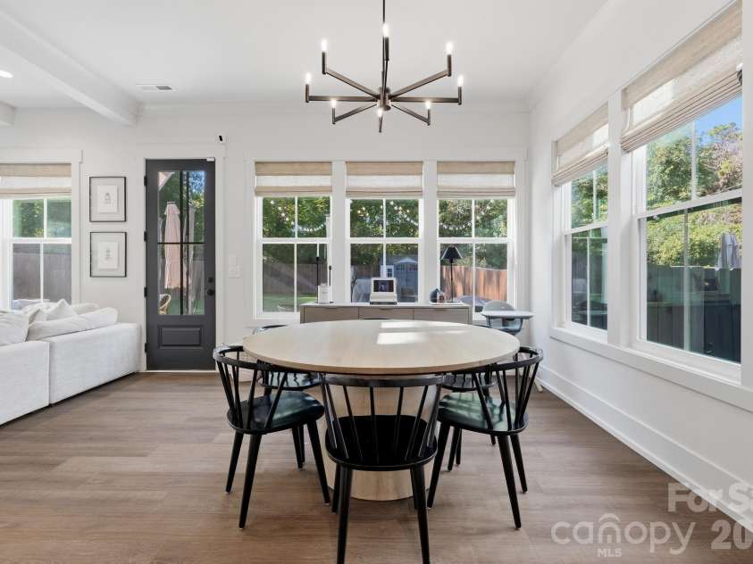 5212 Lynnville Avenue, Charlotte, NC 28205.  MLS# CAR4429076, YatesRealty ID 53877. 