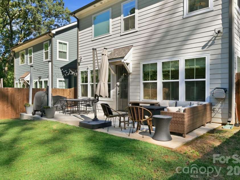 5212 Lynnville Avenue, Charlotte, NC 28205.  MLS# CAR4429076, YatesRealty ID 53877. 