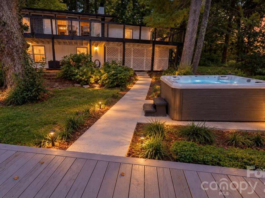 52 Lake Jordan Drive, Flat Rock, NC 28731.  MLS# CAR4425965, YatesRealty ID 53878. 