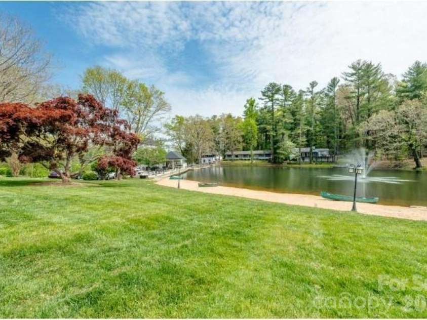 52 Lake Jordan Drive, Flat Rock, NC 28731.  MLS# CAR4425965, YatesRealty ID 53878. 