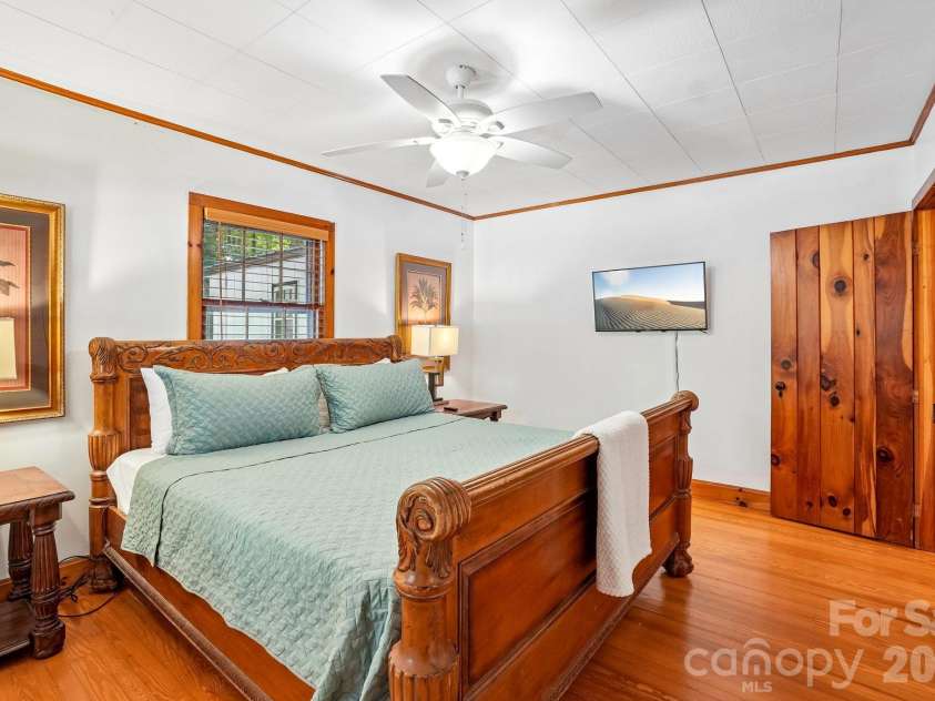 52 Lake Jordan Drive, Flat Rock, NC 28731.  MLS# CAR4425965, YatesRealty ID 53878. Bedroom #2