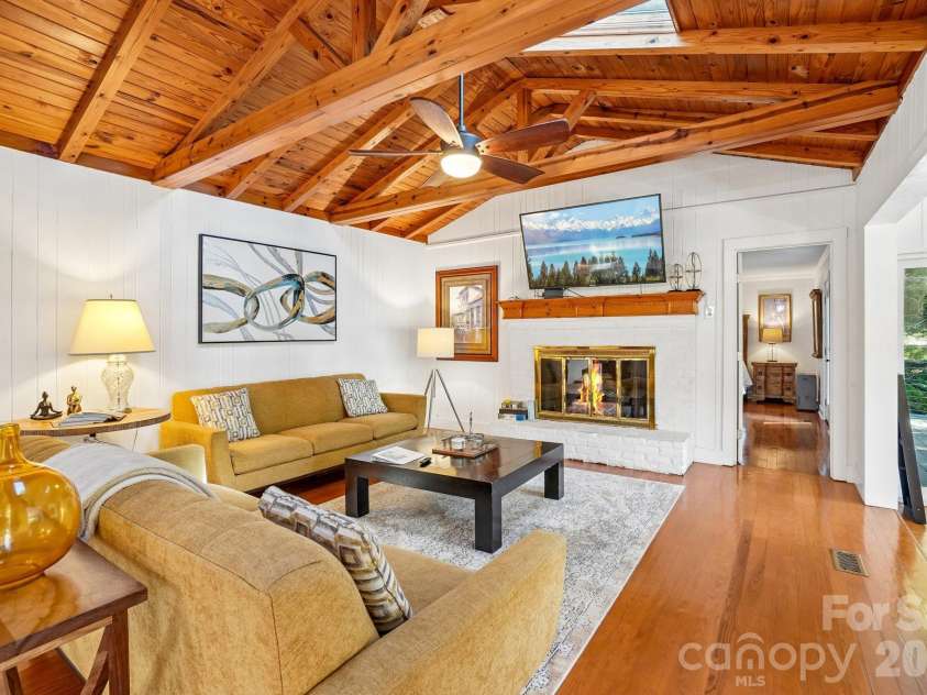 52 Lake Jordan Drive, Flat Rock, NC 28731.  MLS# CAR4425965, YatesRealty ID 53878. Living room