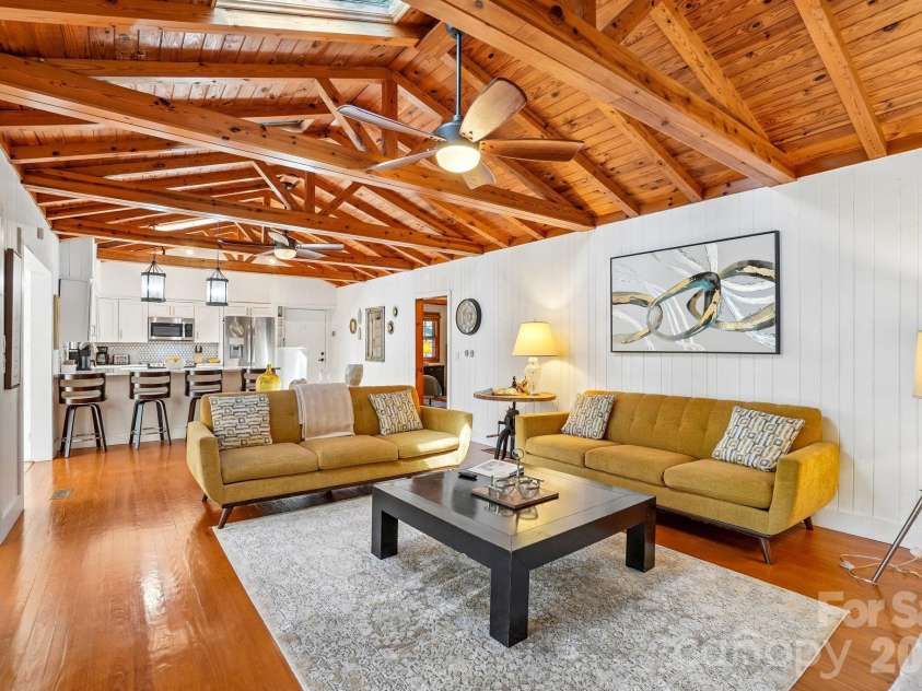 52 Lake Jordan Drive, Flat Rock, NC 28731.  MLS# CAR4425965, YatesRealty ID 53878. Living room