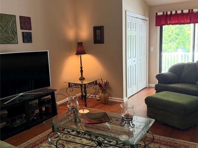 433 19th Avenue Court, Hickory, NC 28601.  MLS# CAR4427143, YatesRealty ID 53879. 